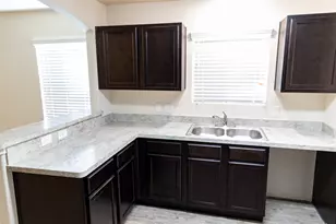 3106 Robin, Ennis, TX 75119 - Photo 5