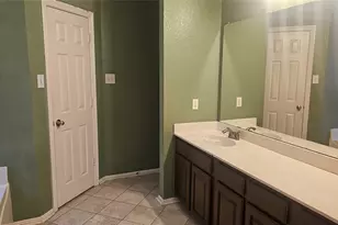 4902 Landrun Ln, Arlington, TX 76017 - Photo 11