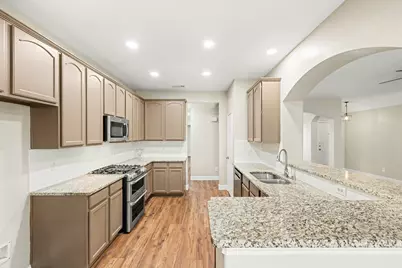 5704 Bandera Drive, The Colony, TX 75056 - Photo 3