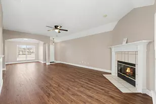 5704 Bandera Dr, The Colony, TX 75056 - Photo 9