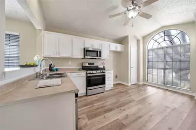 4318 Metronome Drive, Grand Prairie, TX 75052 - Photo 7
