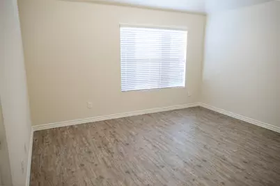 1710 Swallow Drive, Ennis, TX 75119 - Photo 7