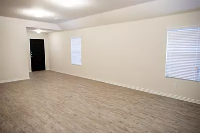 1710 Swallow Drive, Ennis, TX 75119 - Photo 5