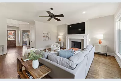 6840 Casa Loma Avenue, Dallas, TX 75214 - Photo 9