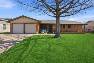 5521 Lubbock Ave, Fort Worth, TX 76133 - Photo 1