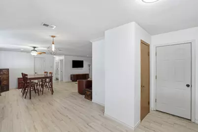 5521 Lubbock Avenue, Fort Worth, TX 76133 - Photo 13