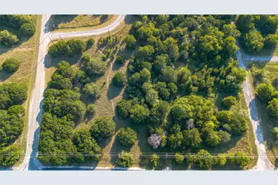 40031 Brentwood Court, Whitney, TX 76692 - Photo 7