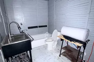 105 E Riley, Wortham, TX 76693 - Photo 15