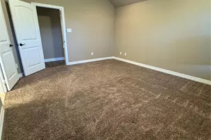 8805 Kiowa Dr, Greenville, TX 75402 - Photo 25