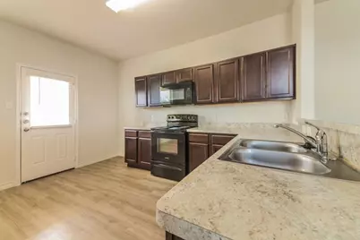 2801 Redhead Place, Ennis, TX 75119 - Photo 9