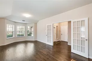 1809 Vista Royale Ct, Fort Worth, TX 76108 - Photo 5