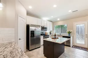 1809 Vista Royale Ct, Fort Worth, TX 76108 - Photo 11