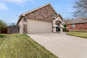 1809 Vista Royale Ct, Fort Worth, TX 76108 - Photo 3