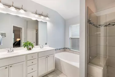 1809 Vista Royale Court, Fort Worth, TX 76108 - Photo 19