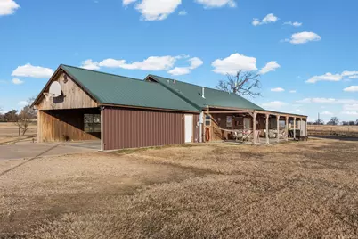 670 Farm Road 196 N, Blossom, TX 75416 - Photo 39