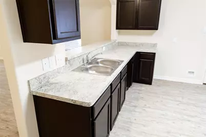 1508 Dove, Ennis, TX 75119 - Photo 7