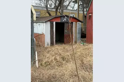 125 1st Street, Whitney, TX 76692 - Photo 9