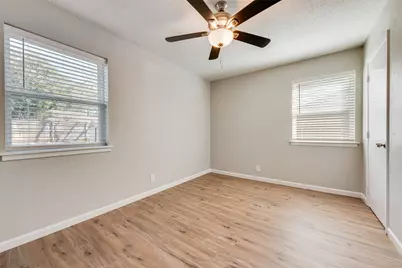 1124 Sherwood Drive, Bedford, TX 76022 - Photo 13