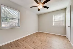 1124 Sherwood Dr, Bedford, TX 76022 - Photo 13