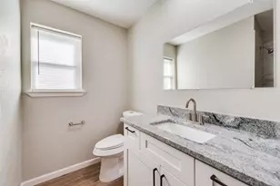 1124 Sherwood Dr, Bedford, TX 76022 - Photo 11