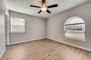 1124 Sherwood Dr, Bedford, TX 76022 - Photo 15