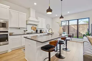 2357 Rook Dr, Dallas, TX 75211 - Photo 9