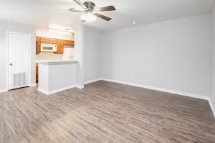 1305 W Villa Maria Rd, Bryan, TX 77801 - Photo 3