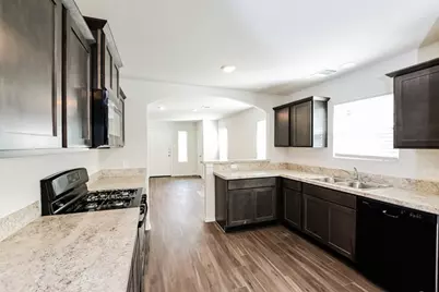 435 Thompson, Everman, TX 76140 - Photo 3