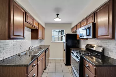 1208 Woodbrook Street, Arlington, TX 76011 - Photo 9