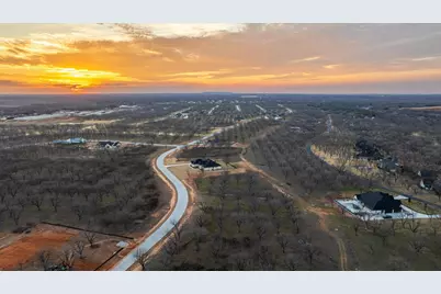 2160 E Landings N, Granbury, TX 76049 - Photo 7