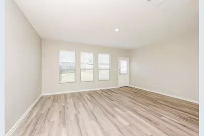 1930 Jasmine Drive, Ennis, TX 75146 - Photo 3