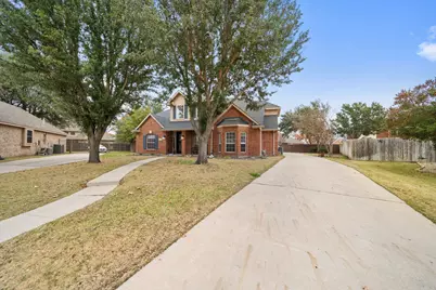 2806 Rosewood Boulevard, McKinney, TX 75071 - Photo 3
