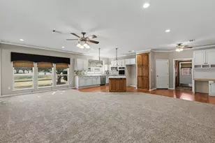 8615 Oakleaf Dr, Frisco, TX 75035 - Photo 3