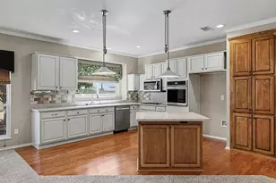 8615 Oakleaf Dr, Frisco, TX 75035 - Photo 5