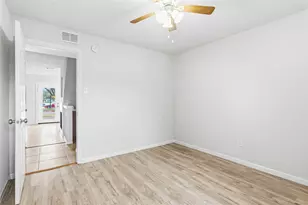 9809 Walnut St, Dallas, TX 75243 - Photo 25