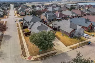 8228 Fall Crest Dr, Fort Worth, TX 76053 - Photo 27