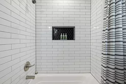 265 Bentwood Drive, Pottsboro, TX 75076 - Photo 19