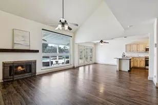 1517 High Pointe Cir, Cedar Hill, TX 75104 - Photo 5