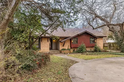 2713 Yorkshire, Sherman, TX 75092 - Photo 3