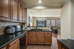 5852 Clearwater Dr, The Colony, TX 75056 - Photo 11