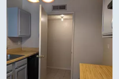 2433 Limestone Drive, Arlington, TX 76014 - Photo 17