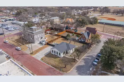 321 S Columbia Street, Stephenville, TX 76401 - Photo 35