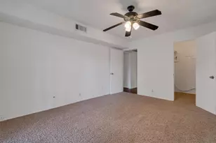 5305 Fleetwood Oaks Ave, Dallas, TX 75235 - Photo 11