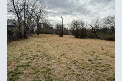 228 E Nelson Street, Denison, TX 75021 - Photo 5