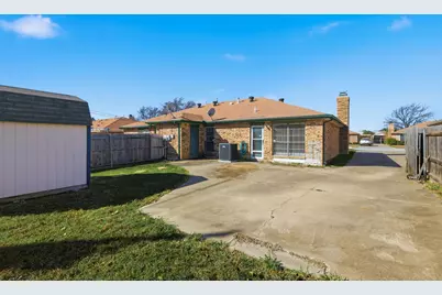 5722 Westchase Drive, North Richland Hills, TX 76180 - Photo 25
