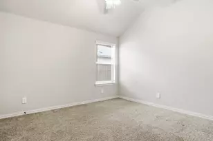 640 Mooney Dr, Saginaw, TX 76179 - Photo 33