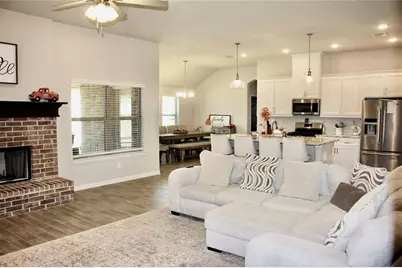 640 Mooney Drive, Saginaw, TX 76179 - Photo 13