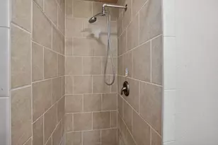 712 Sue Ann Ln, Burleson, TX 76028 - Photo 21