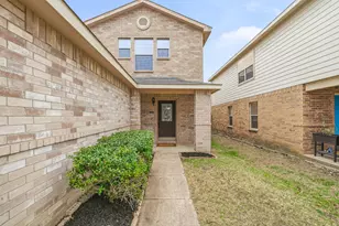 8808 Valley River Dr, Fort Worth, TX 76244 - Photo 3