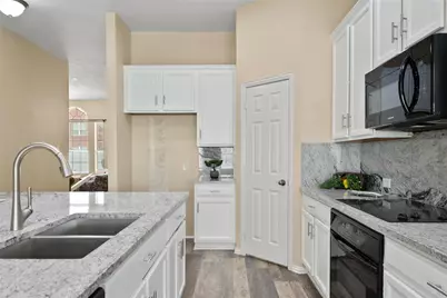 5509 Rockwood Drive, The Colony, TX 75056 - Photo 7